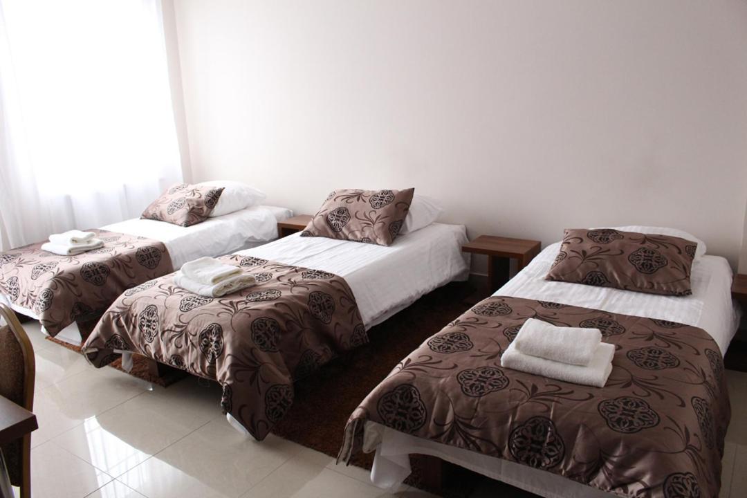 Belweder Aparthotel Porosły Екстериор снимка
