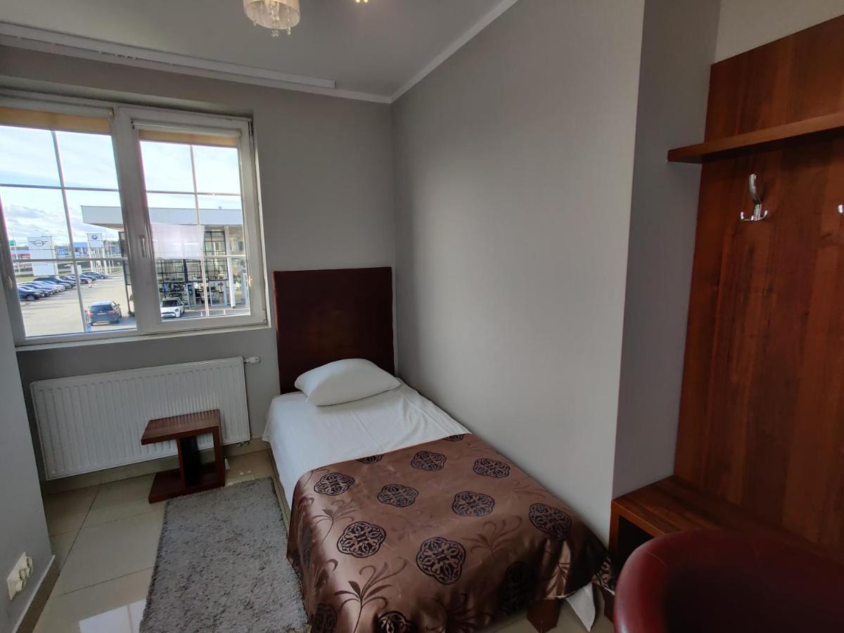 Belweder Aparthotel Porosły Екстериор снимка