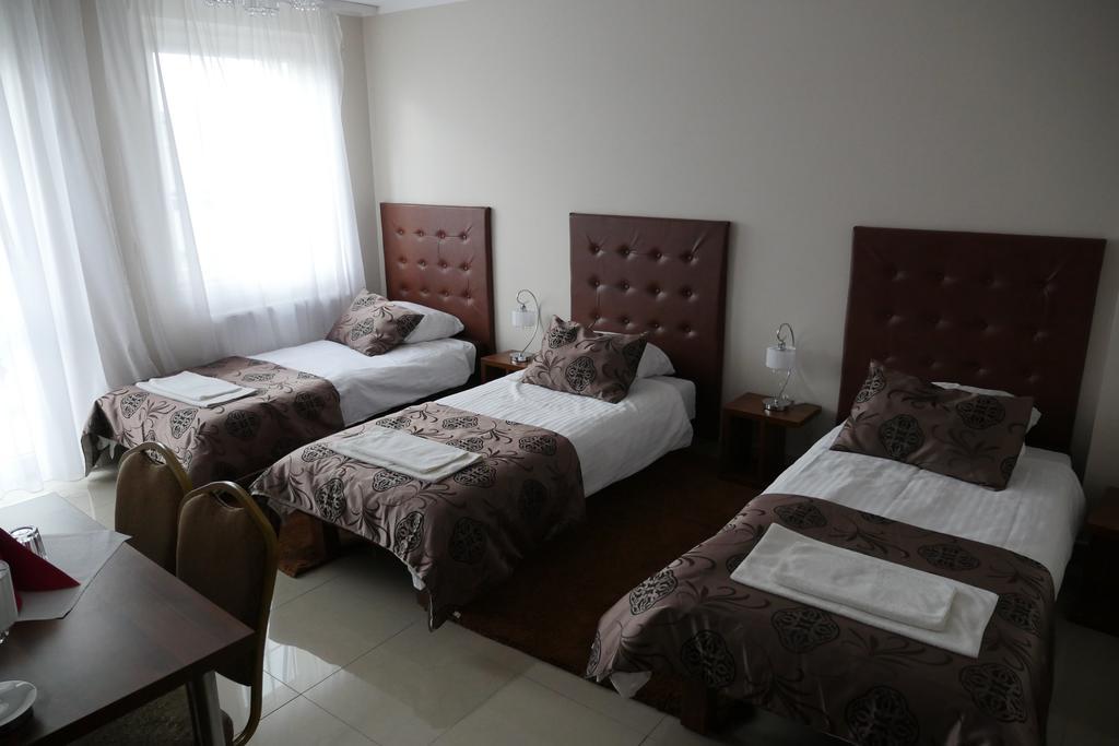 Belweder Aparthotel Porosły Стая снимка