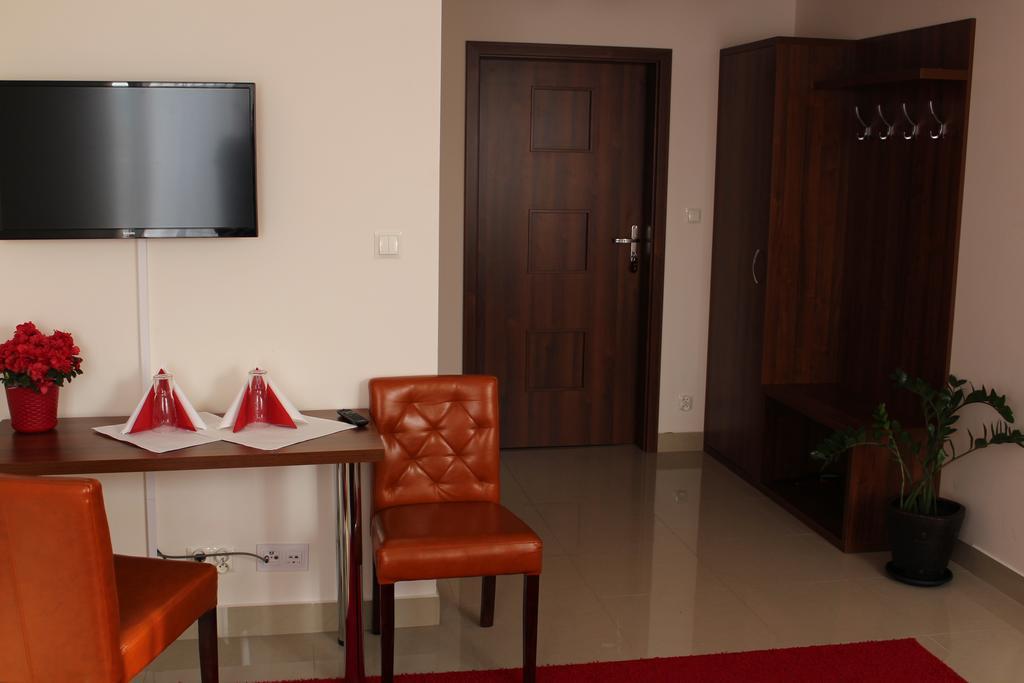 Belweder Aparthotel Porosły Стая снимка